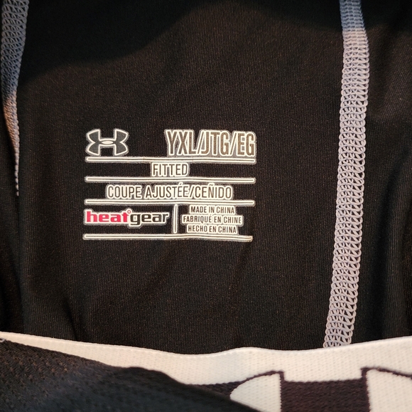 Boys UA Heatgear - Picture 2 of 2